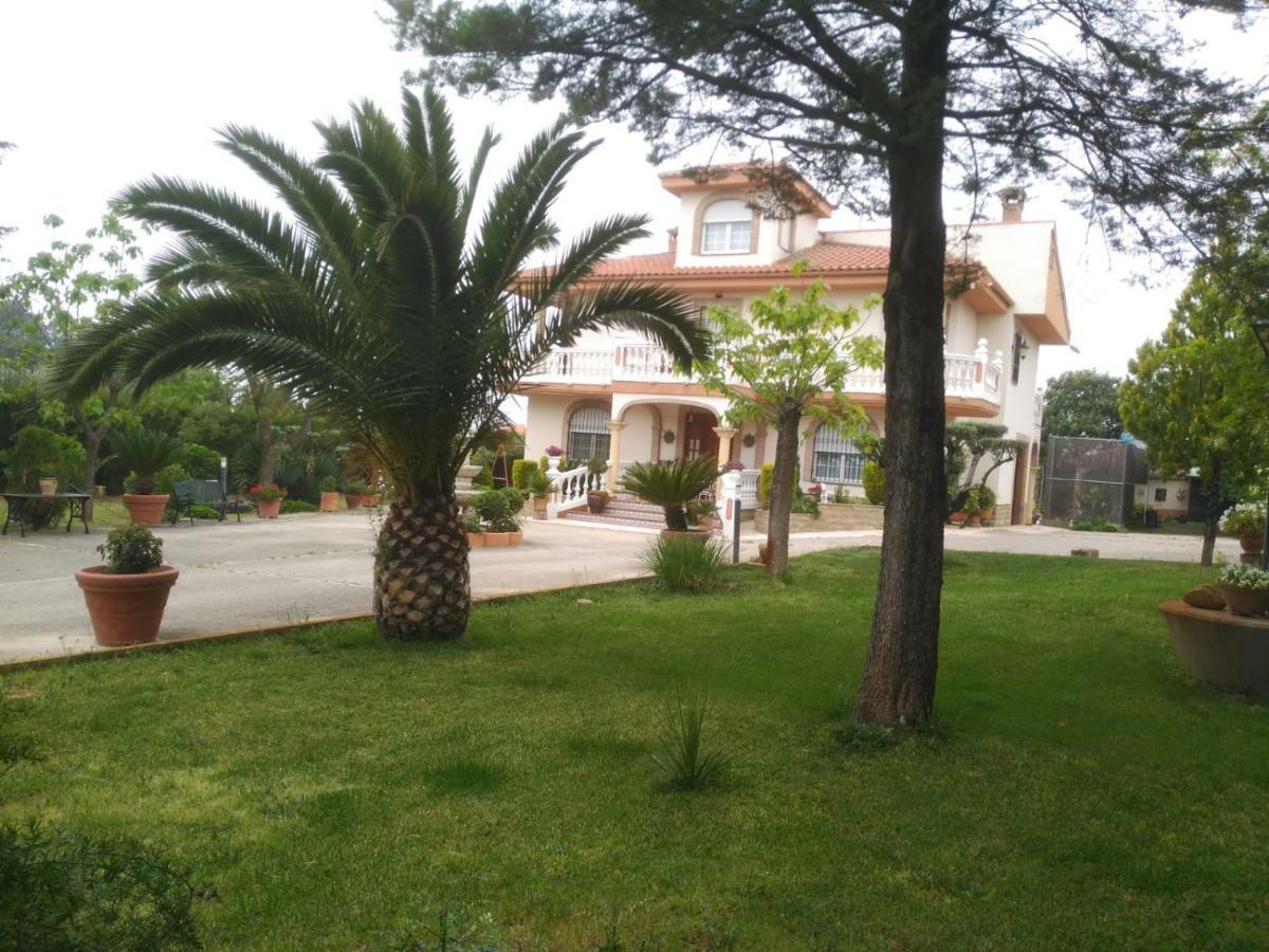 Vila Vivienda Turistica Rural Mari Carmen Baeza Exteriér fotografie